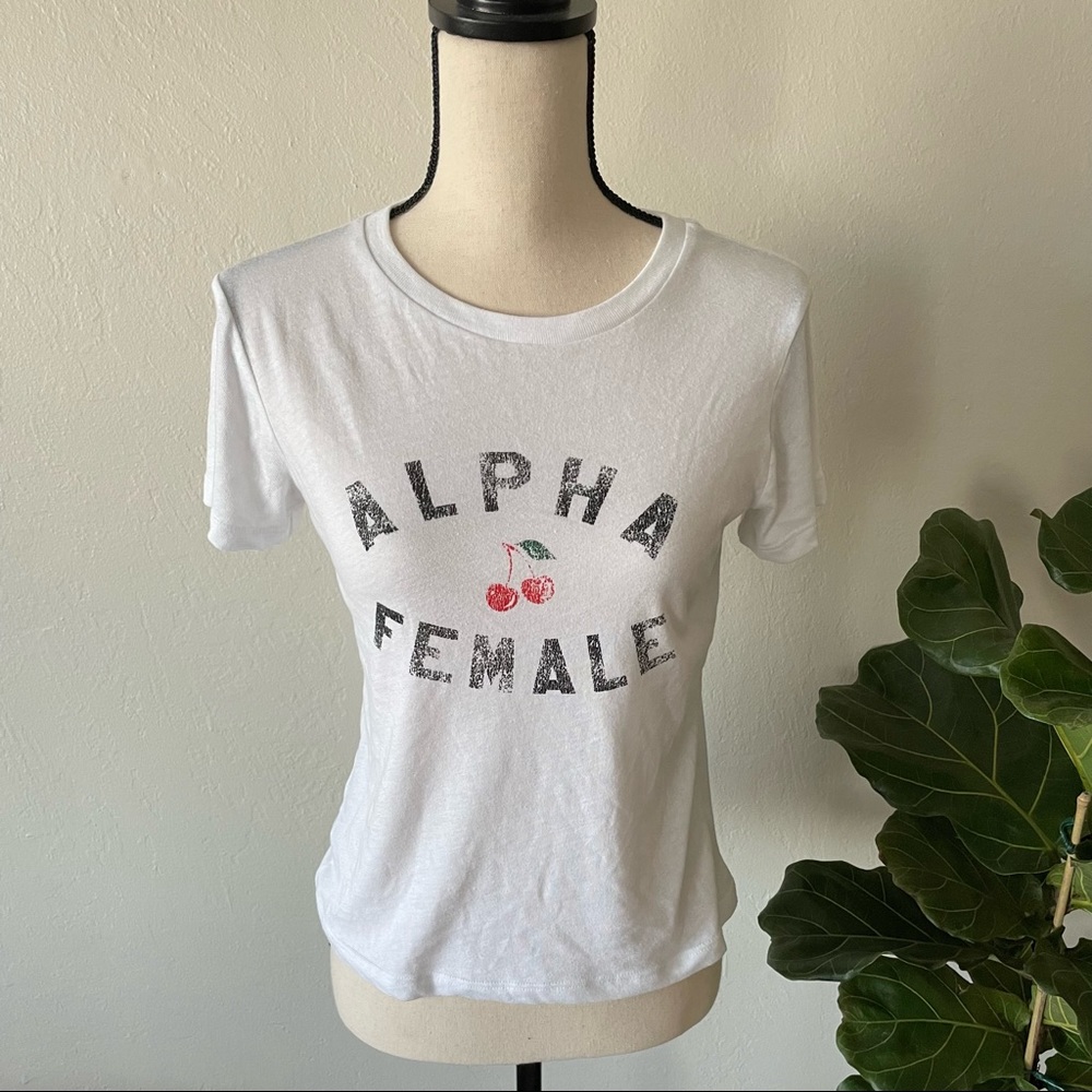 *** SUBURBAN RIOT Alpha Female T-Shirt Small ***
